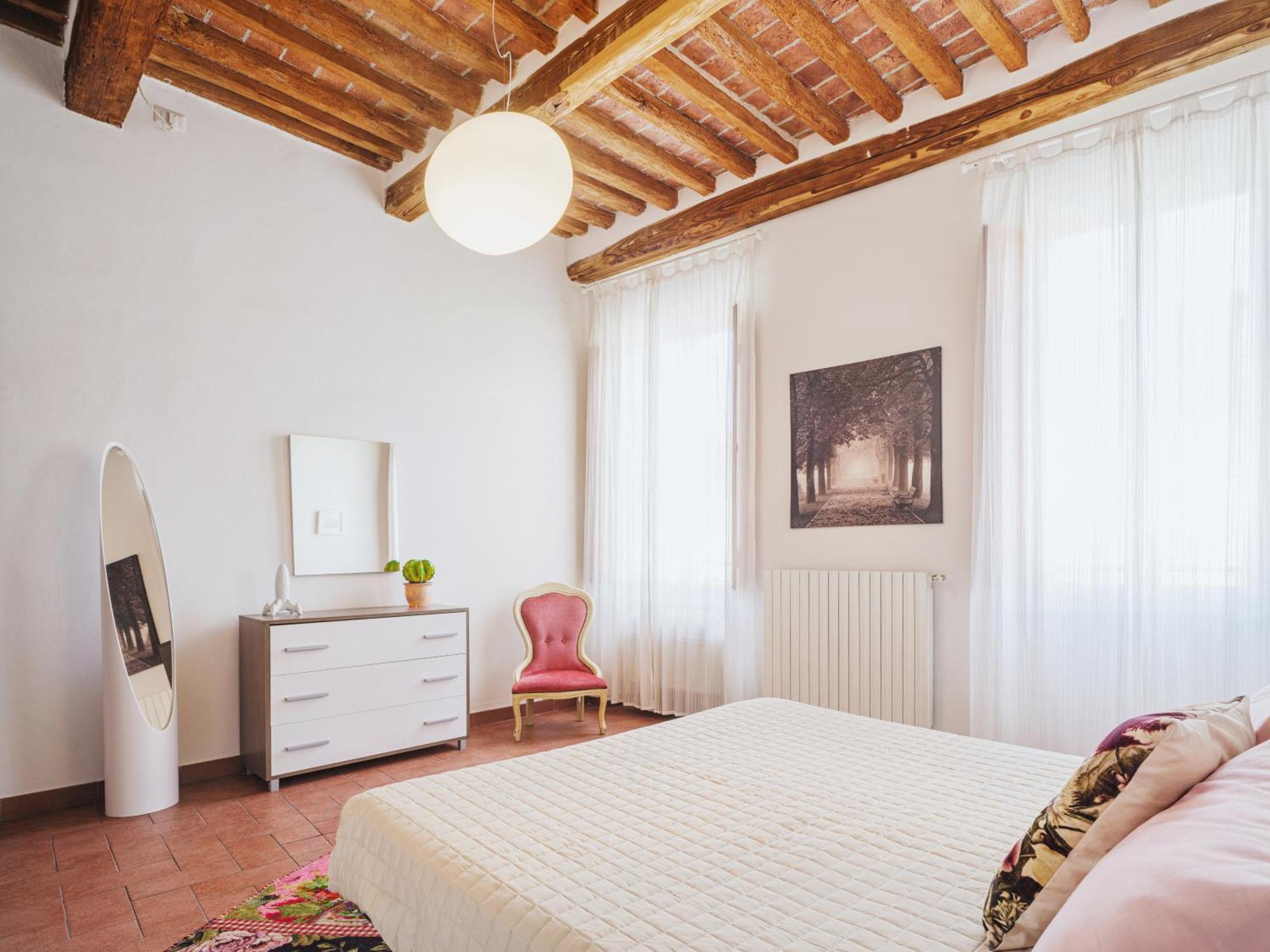 Michael'S Home - Cozy Apartment In The Heart Of Lucca Exterior foto
